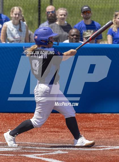 Thumbnail 3 in St. Anthony vs. Auburn (IHSA 2A Super-Sectional) photogallery.