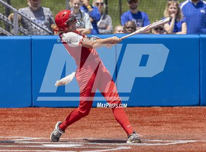 Thumbnail 2 in St. Anthony vs. Auburn (IHSA 2A Super-Sectional) photogallery.