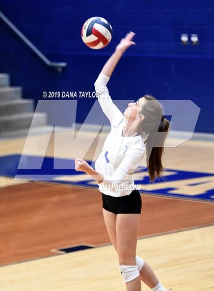 Thumbnail 2 in Bell @ Weatherford photogallery.