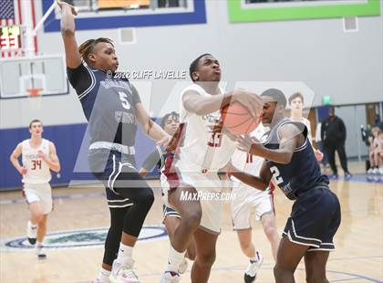 Thumbnail 1 in Colleton County vs Porter Gaud (Lowcountry Roundball Classic) photogallery.
