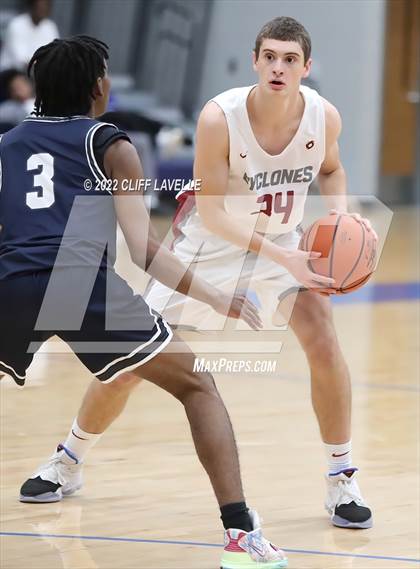Thumbnail 1 in Colleton County vs Porter Gaud (Lowcountry Roundball Classic) photogallery.