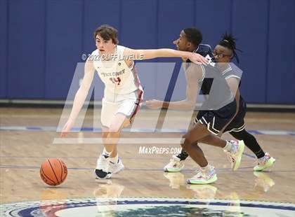 Thumbnail 3 in Colleton County vs Porter Gaud (Lowcountry Roundball Classic) photogallery.