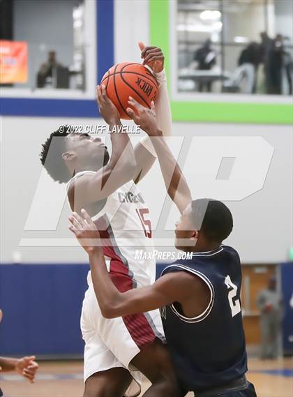Thumbnail 2 in Colleton County vs Porter Gaud (Lowcountry Roundball Classic) photogallery.