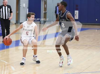 Thumbnail 3 in Colleton County vs Porter Gaud (Lowcountry Roundball Classic) photogallery.