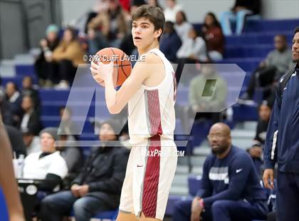 Thumbnail 2 in Colleton County vs Porter Gaud (Lowcountry Roundball Classic) photogallery.