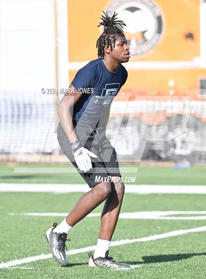 Thumbnail 3 in Tempe vs. Shadow Ridge (ACU 7v7 Tournament) photogallery.