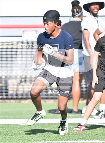 Thumbnail 3 in Tempe vs. Shadow Ridge (ACU 7v7 Tournament) photogallery.
