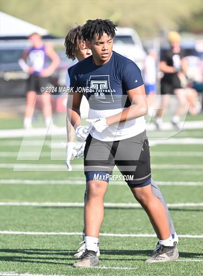 Thumbnail 3 in Tempe vs. Shadow Ridge (ACU 7v7 Tournament) photogallery.