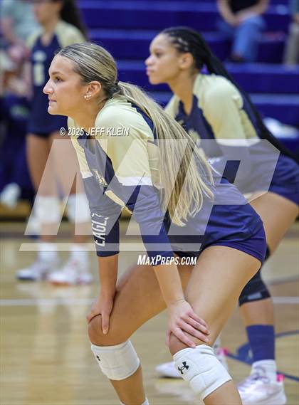 Thumbnail 2 in Pine Crest vs. North Broward Prep photogallery.