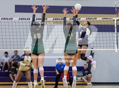 Thumbnail 2 in Pine Crest vs. North Broward Prep photogallery.