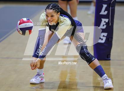 Thumbnail 1 in Pine Crest vs. North Broward Prep photogallery.