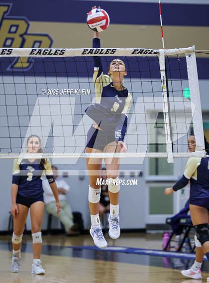 Thumbnail 3 in Pine Crest vs. North Broward Prep photogallery.