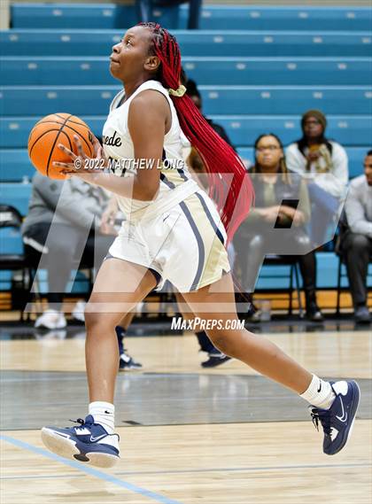 Thumbnail 1 in Hale County vs Bryant (Jaguar Thanksgiving Jam) photogallery.