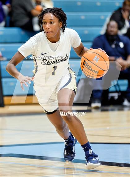 Thumbnail 1 in Hale County vs Bryant (Jaguar Thanksgiving Jam) photogallery.