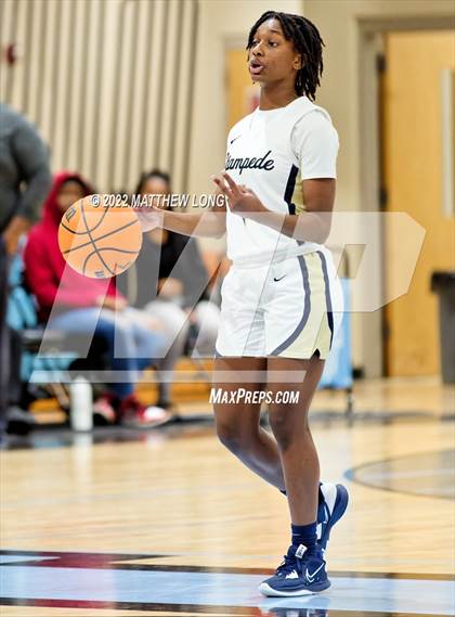 Thumbnail 1 in Hale County vs Bryant (Jaguar Thanksgiving Jam) photogallery.