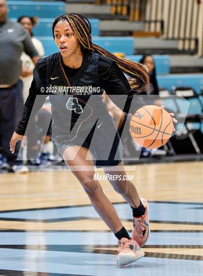 Thumbnail 3 in Hale County vs Bryant (Jaguar Thanksgiving Jam) photogallery.