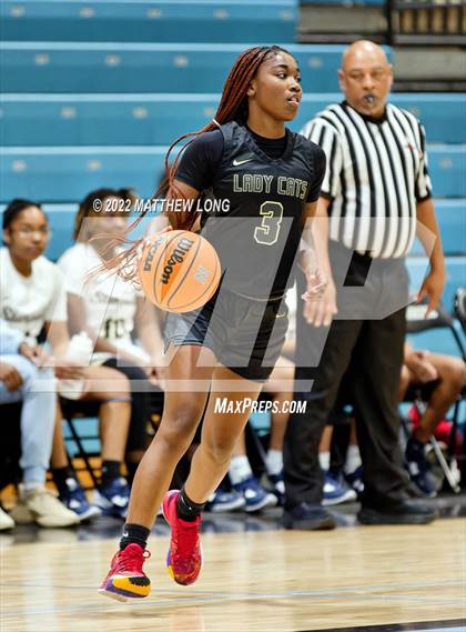 Thumbnail 3 in Hale County vs Bryant (Jaguar Thanksgiving Jam) photogallery.