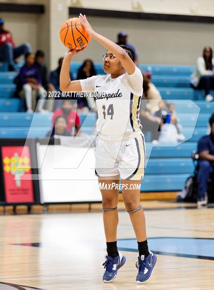 Thumbnail 3 in Hale County vs Bryant (Jaguar Thanksgiving Jam) photogallery.