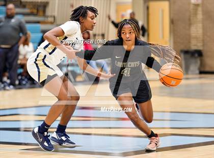Thumbnail 2 in Hale County vs Bryant (Jaguar Thanksgiving Jam) photogallery.