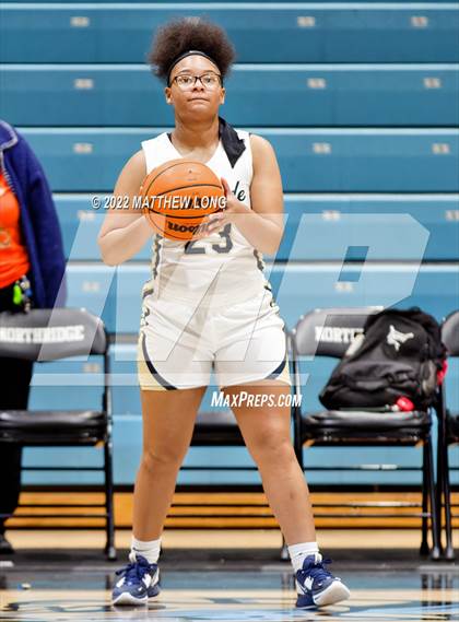 Thumbnail 3 in Hale County vs Bryant (Jaguar Thanksgiving Jam) photogallery.