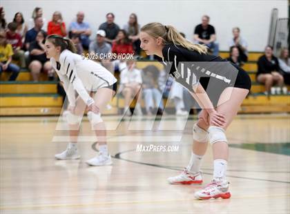 Thumbnail 3 in Mountain View vs Canyon del Oro (5A Conference Play-In) photogallery.