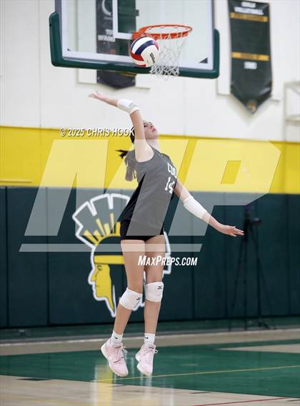 Thumbnail 1 in Mountain View vs Canyon del Oro (5A Conference Play-In) photogallery.