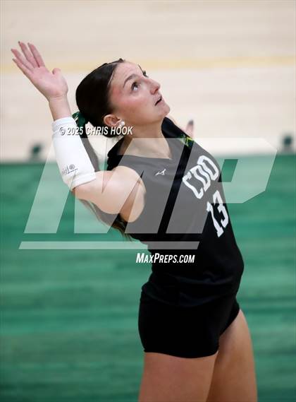 Thumbnail 3 in Mountain View vs Canyon del Oro (5A Conference Play-In) photogallery.