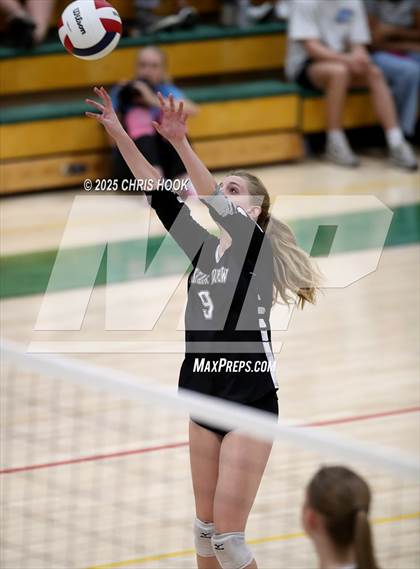 Thumbnail 2 in Mountain View vs Canyon del Oro (AIA 5A Conference Play-In) photogallery.
