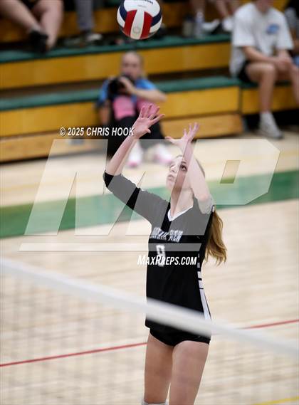 Thumbnail 1 in Mountain View vs Canyon del Oro (AIA 5A Conference Play-In) photogallery.