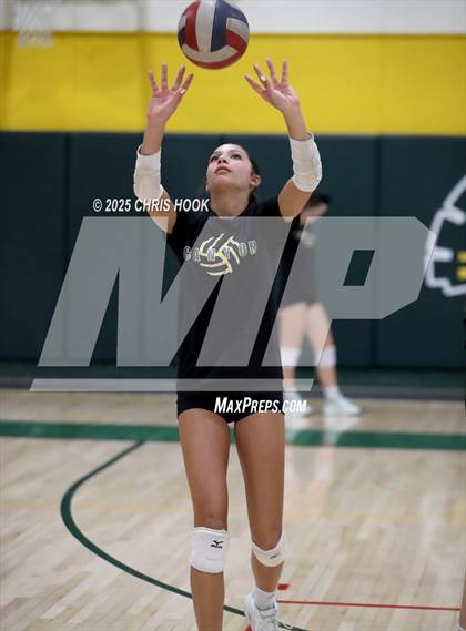 Thumbnail 1 in Mountain View vs Canyon del Oro (AIA 5A Conference Play-In) photogallery.