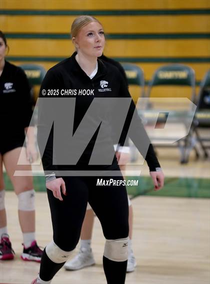 Thumbnail 2 in Mountain View vs Canyon del Oro (AIA 5A Conference Play-In) photogallery.