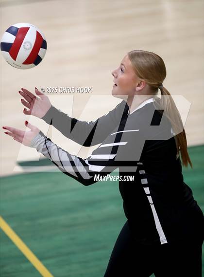 Thumbnail 2 in Mountain View vs Canyon del Oro (AIA 5A Conference Play-In) photogallery.