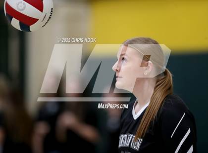 Thumbnail 3 in Mountain View vs Canyon del Oro (AIA 5A Conference Play-In) photogallery.