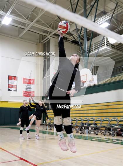 Thumbnail 3 in Mountain View vs Canyon del Oro (AIA 5A Conference Play-In) photogallery.