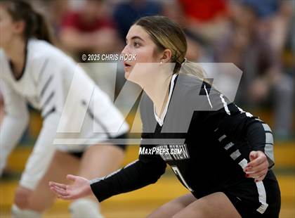 Thumbnail 3 in Mountain View vs Canyon del Oro (5A Conference Play-In) photogallery.