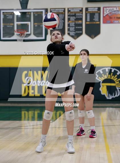 Thumbnail 3 in Mountain View vs Canyon del Oro (5A Conference Play-In) photogallery.