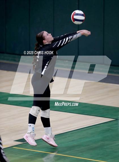 Thumbnail 3 in Mountain View vs Canyon del Oro (5A Conference Play-In) photogallery.