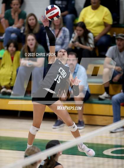 Thumbnail 1 in Mountain View vs Canyon del Oro (AIA 5A Conference Play-In) photogallery.