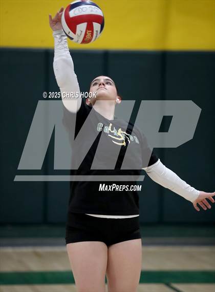 Thumbnail 2 in Mountain View vs Canyon del Oro (AIA 5A Conference Play-In) photogallery.