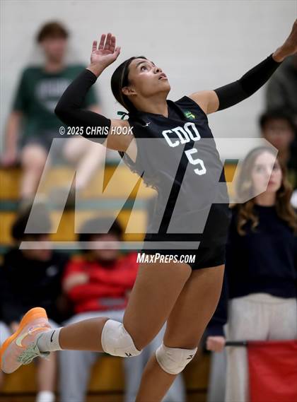 Thumbnail 3 in Mountain View vs Canyon del Oro (5A Conference Play-In) photogallery.