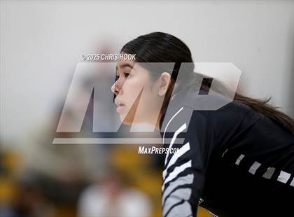 Thumbnail 2 in Mountain View vs Canyon del Oro (5A Conference Play-In) photogallery.