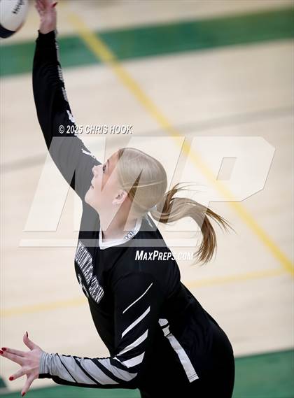 Thumbnail 1 in Mountain View vs Canyon del Oro (5A Conference Play-In) photogallery.