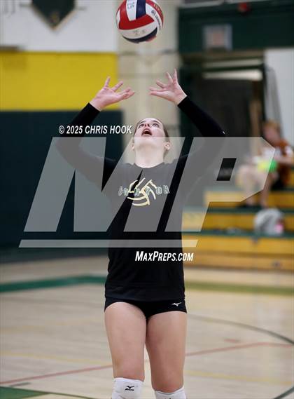 Thumbnail 3 in Mountain View vs Canyon del Oro (5A Conference Play-In) photogallery.