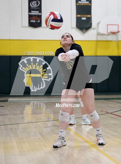 Thumbnail 3 in Mountain View vs Canyon del Oro (5A Conference Play-In) photogallery.