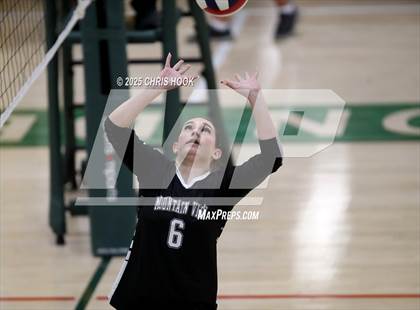 Thumbnail 2 in Mountain View vs Canyon del Oro (5A Conference Play-In) photogallery.