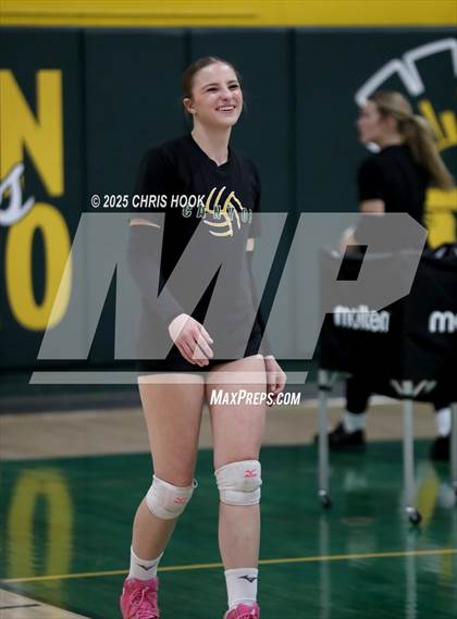 Thumbnail 2 in Mountain View vs Canyon del Oro (5A Conference Play-In) photogallery.