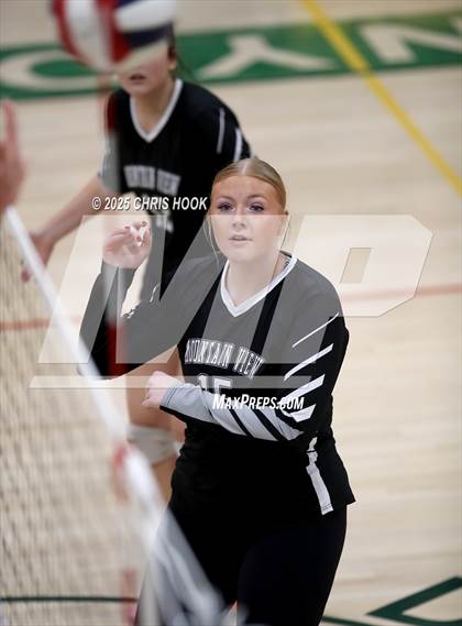 Thumbnail 2 in Mountain View vs Canyon del Oro (5A Conference Play-In) photogallery.