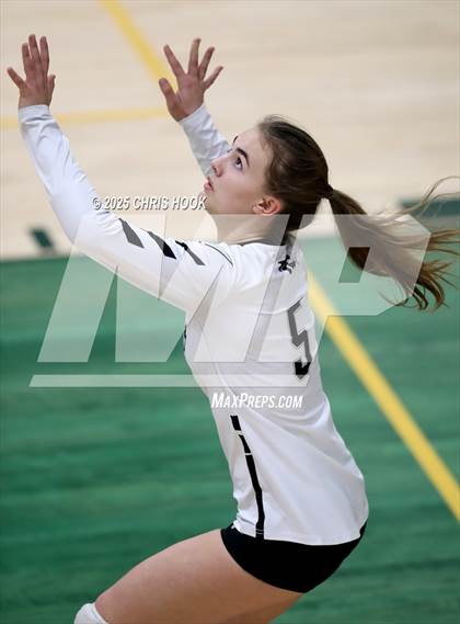 Thumbnail 1 in Mountain View vs Canyon del Oro (5A Conference Play-In) photogallery.