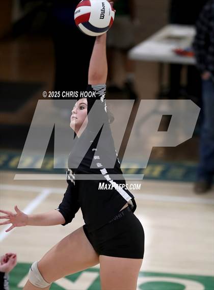 Thumbnail 2 in Mountain View vs Canyon del Oro (AIA 5A Conference Play-In) photogallery.