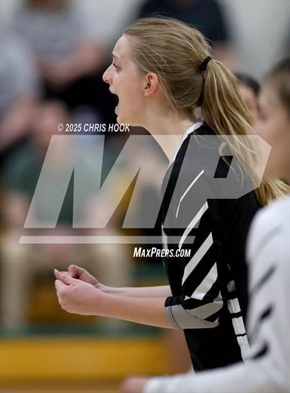 Thumbnail 2 in Mountain View vs Canyon del Oro (AIA 5A Conference Play-In) photogallery.